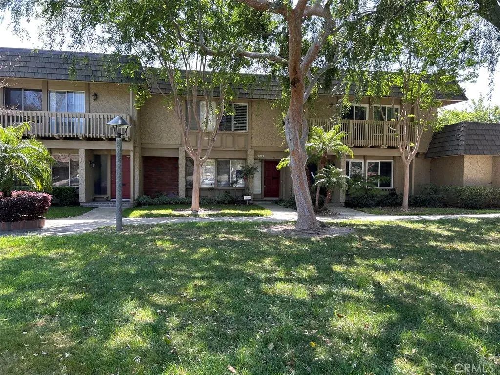 10089 Ne Corral River Court, Fountain Valley