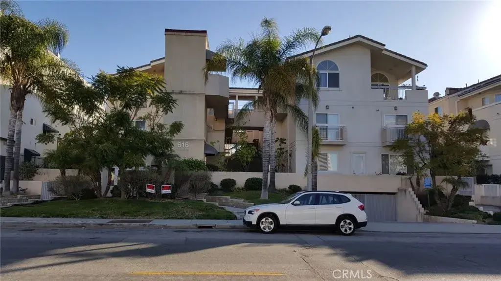 616 N. Jackson Street 106, Glendale