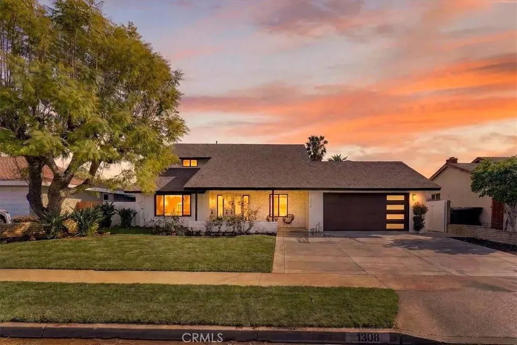 1308 Montevideo, Placentia