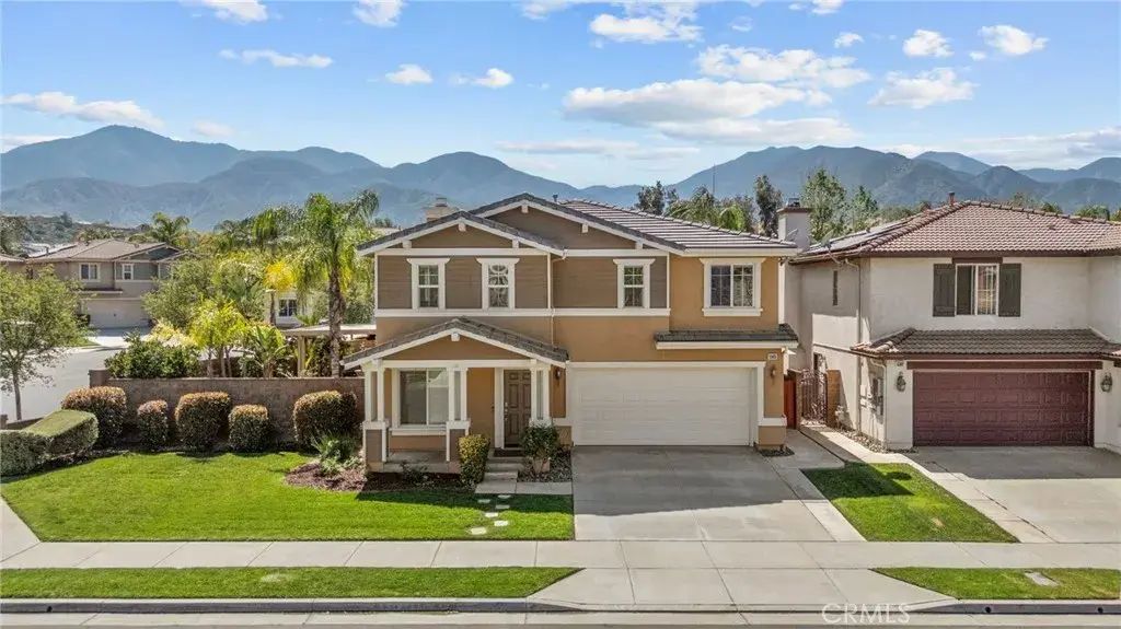 11405 Magnolia Street, Corona