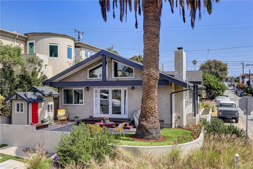 2700 Elm Avenue, Manhattan Beach