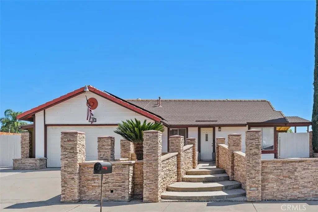 233 Southshore, Lake Elsinore
