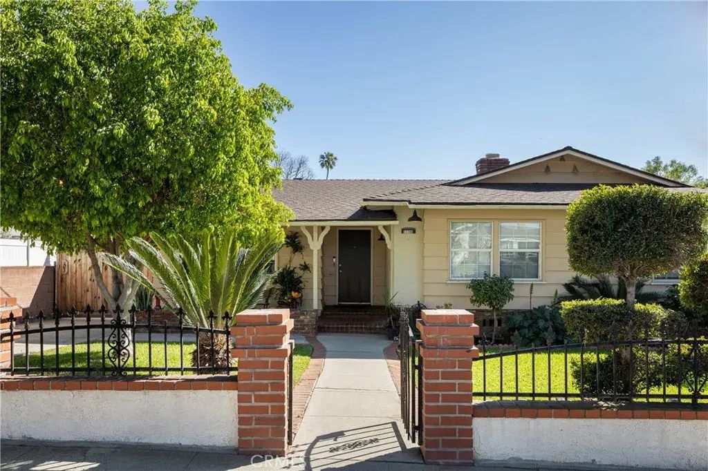 11746 Broadway Avenue, Whittier