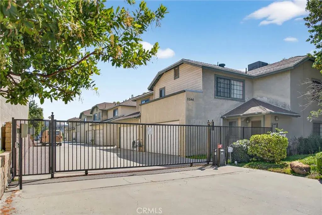 7046 De Celis Place 7, Lake Balboa