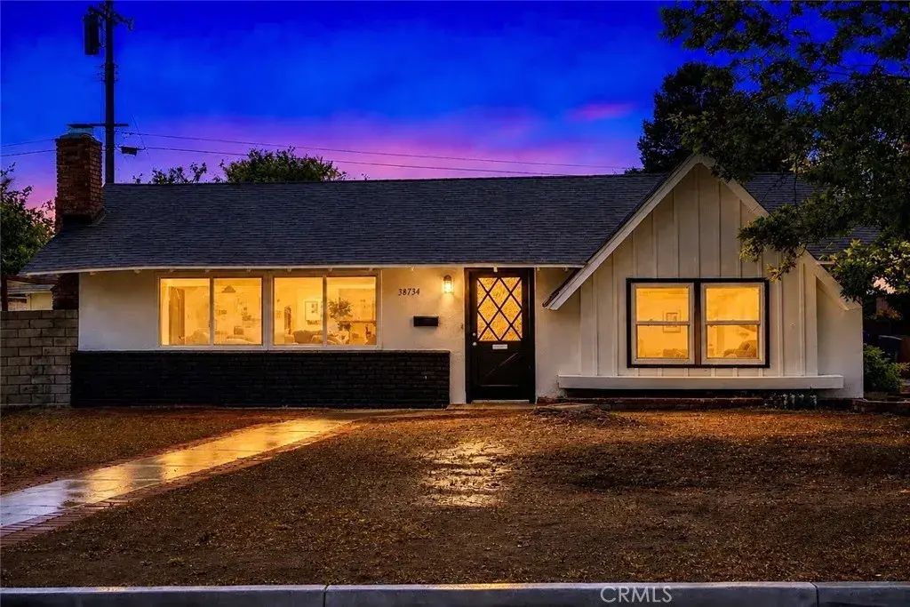 38734 Sage Tree Street, Palmdale