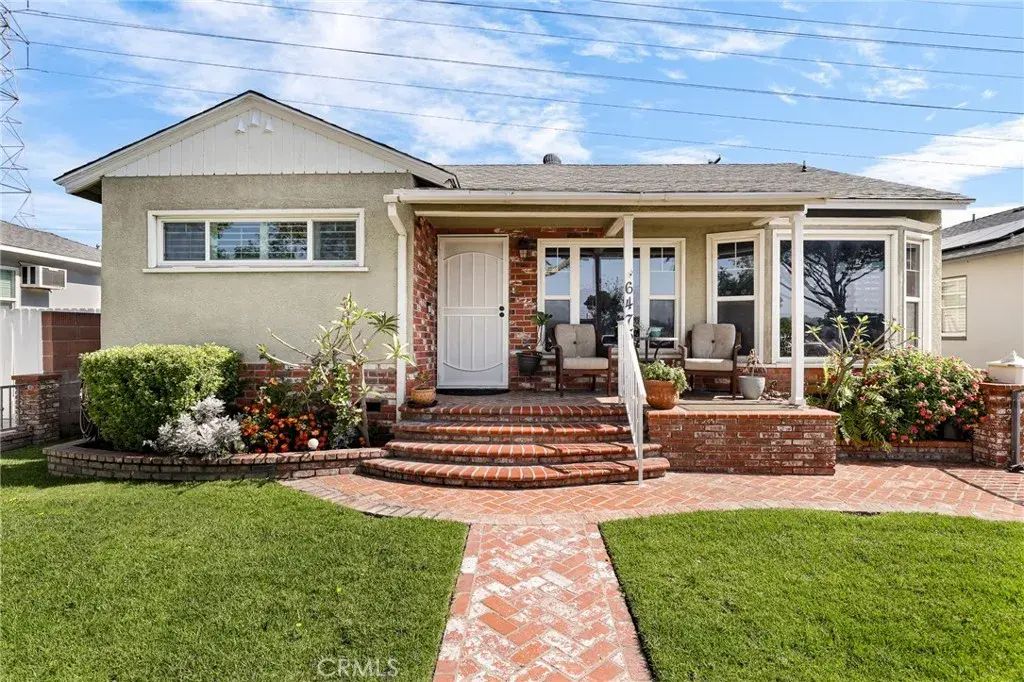 6475 Turnergrove Drive, Lakewood
