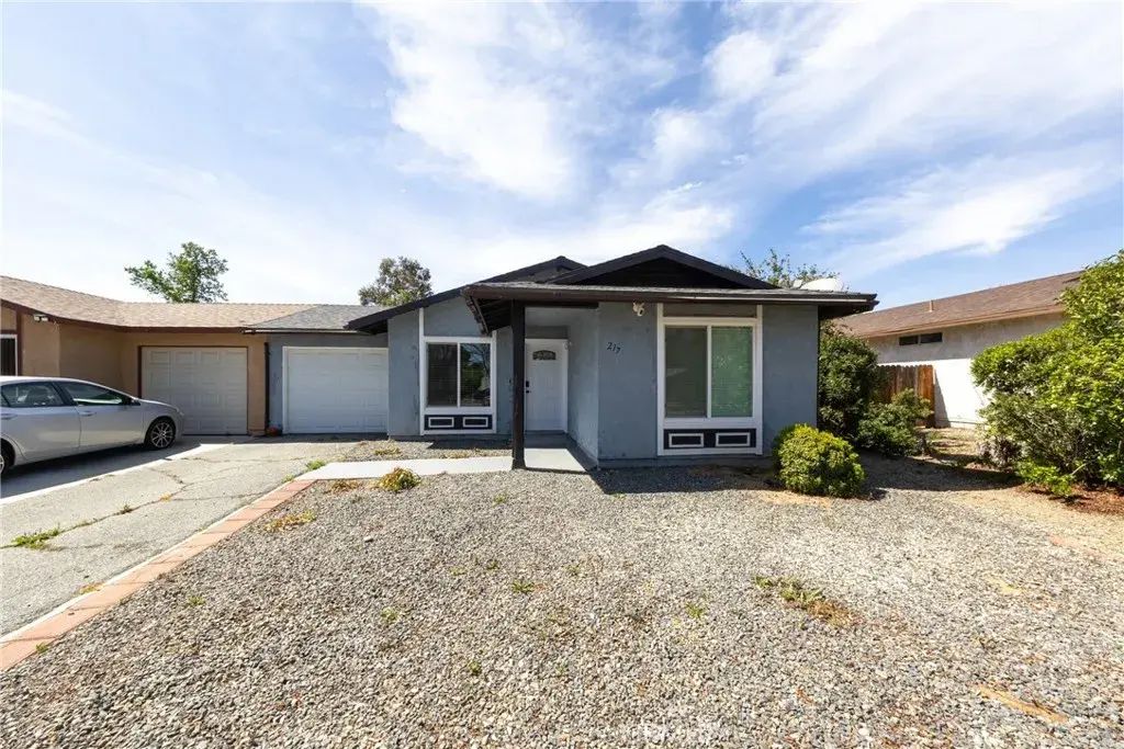 217 Beverly, Banning