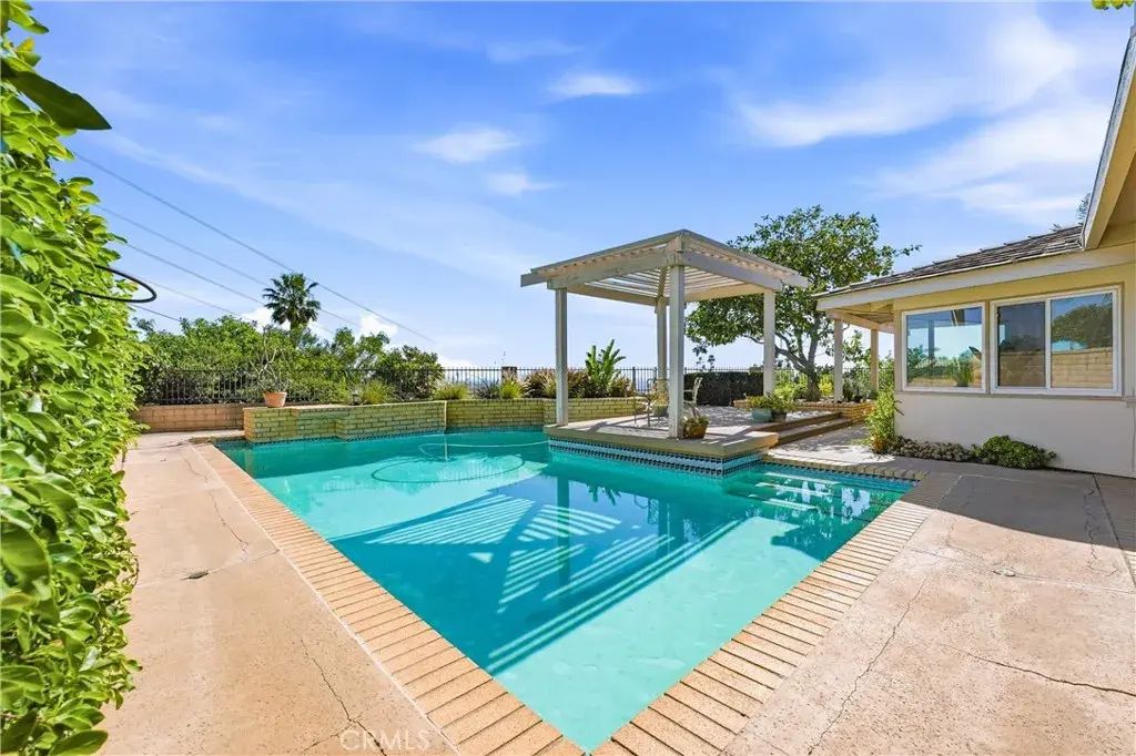 2910 E Shady Forest, Orange