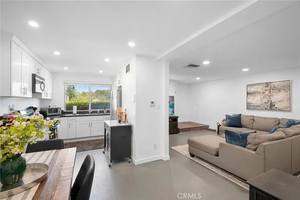 3827 W Avenue 41, Los Angeles