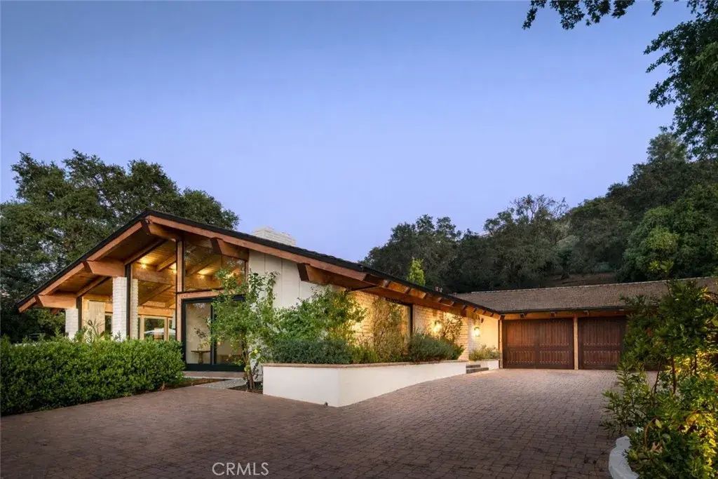 3620 River Farm Drive, Westlake Village