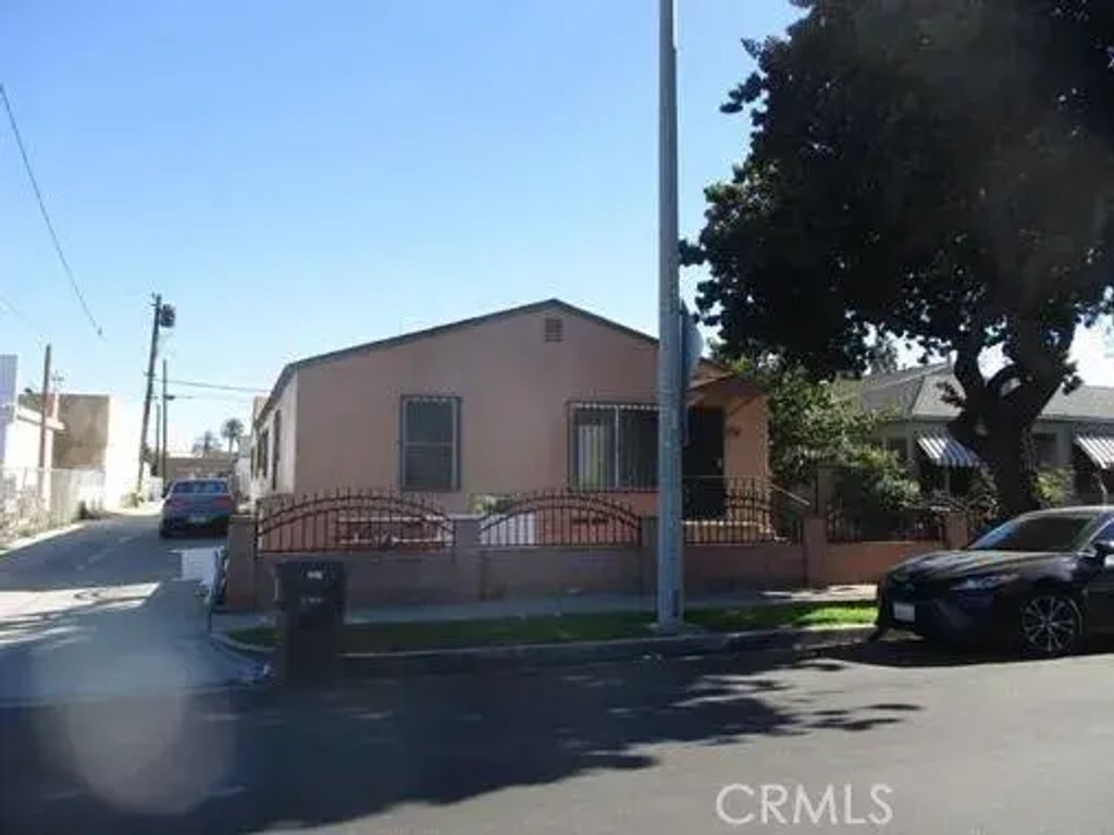 1770 Walnut, Long Beach