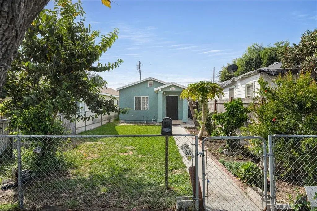 180 E 67th Street, Long Beach