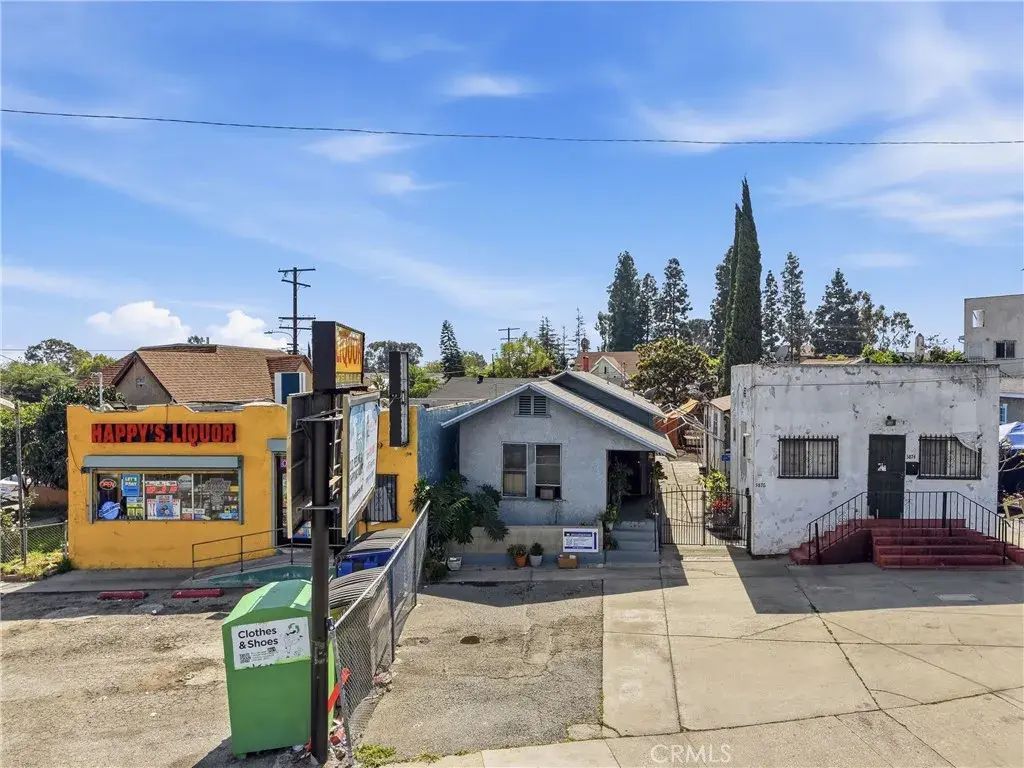 3878 E 1st, Los Angeles