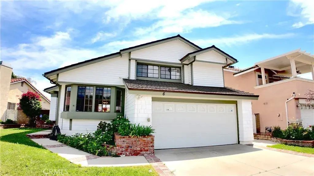 6 Skyline, Phillips Ranch