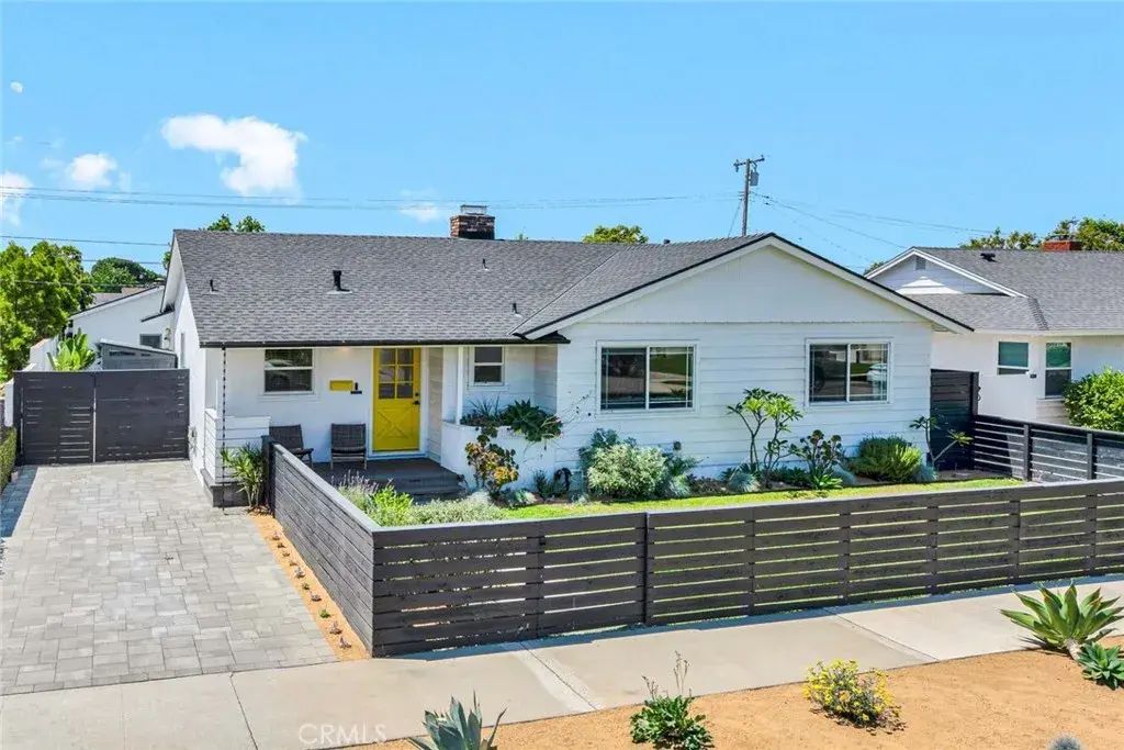 1402 E Rose Avenue, Orange