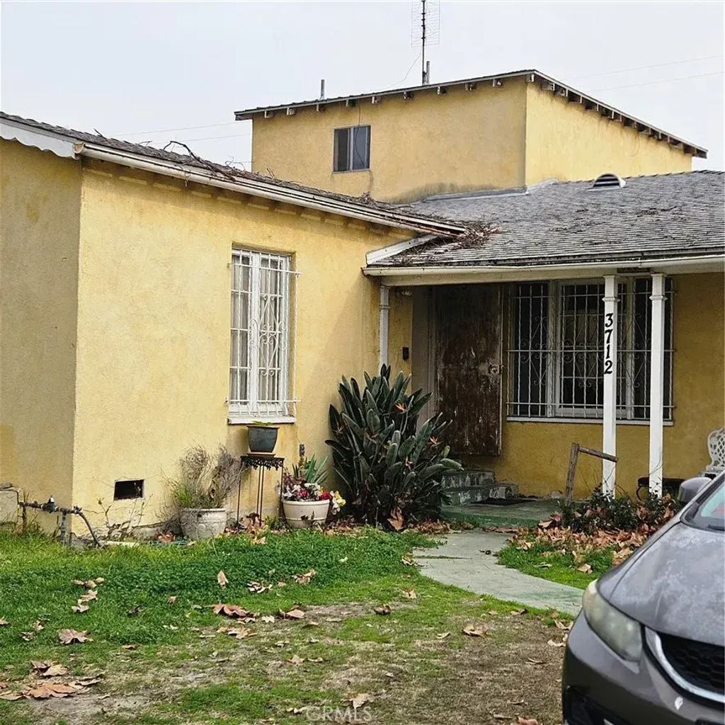 3712 Wellington Road, Los Angeles