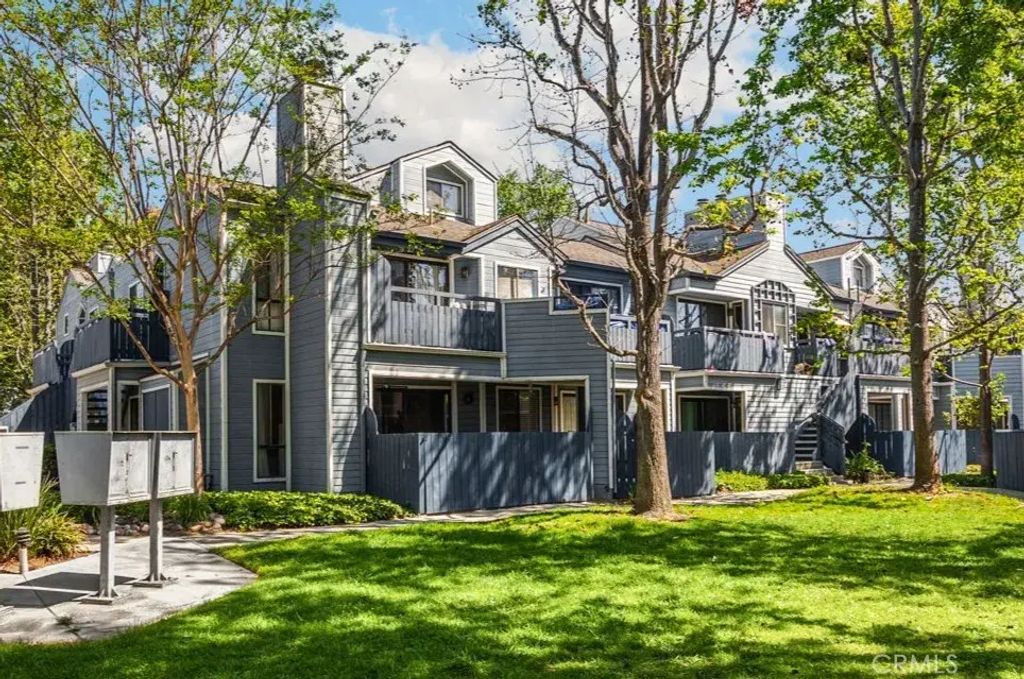 7304 Quill Dr. 182, Downey