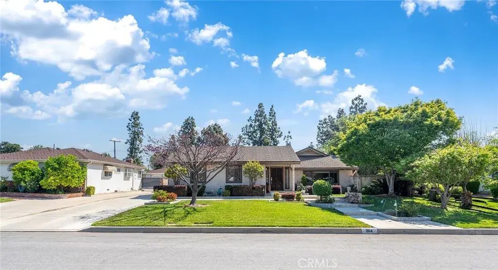 2114 S 8th Ave, Arcadia