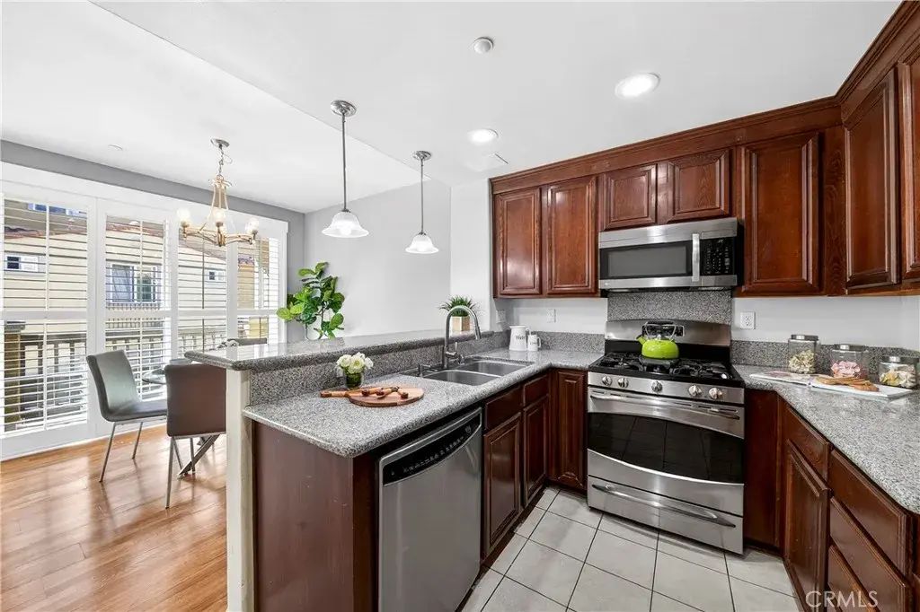 22919 Mariposa Avenue 307, Torrance