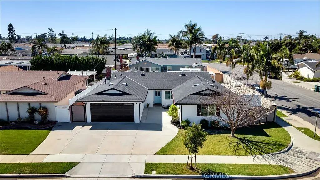 16281 Golden Gate Lane, Huntington Beach