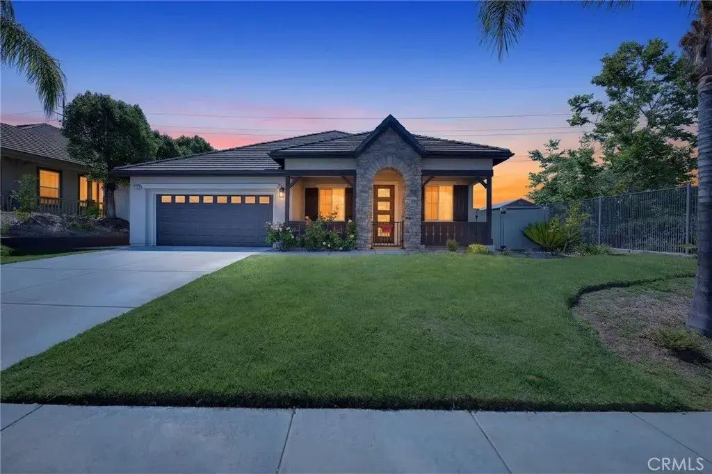 27127 Oak Glen, Murrieta