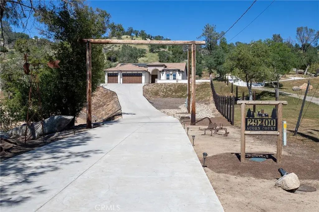 29200 Acorn Ct, Coarsegold