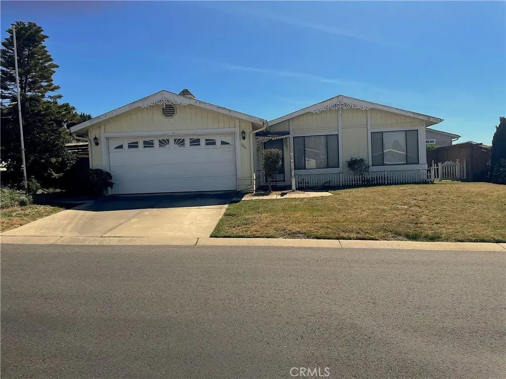 966 N. White Dove Dr, Santa Maria