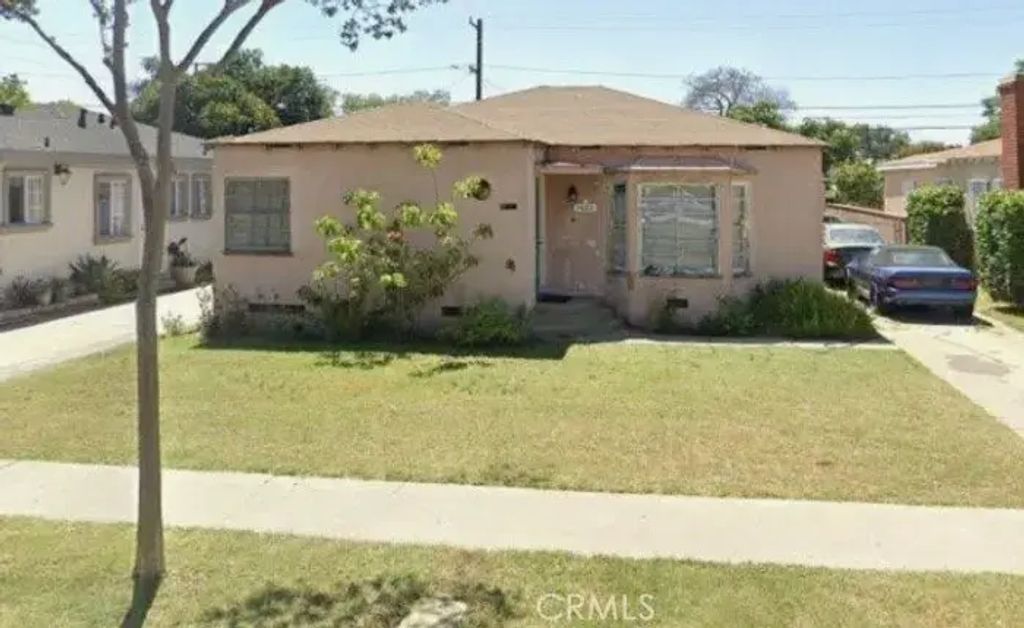 9623 Hunt, South Gate
