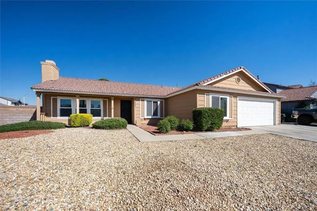 44632 17th West, Lancaster