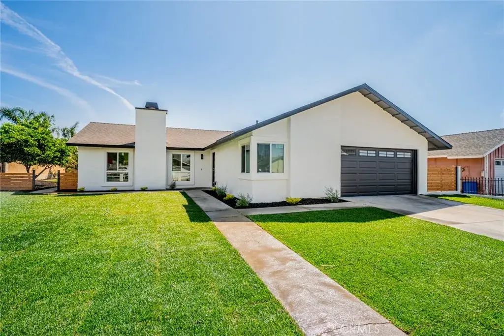 9905 Elm, Fontana