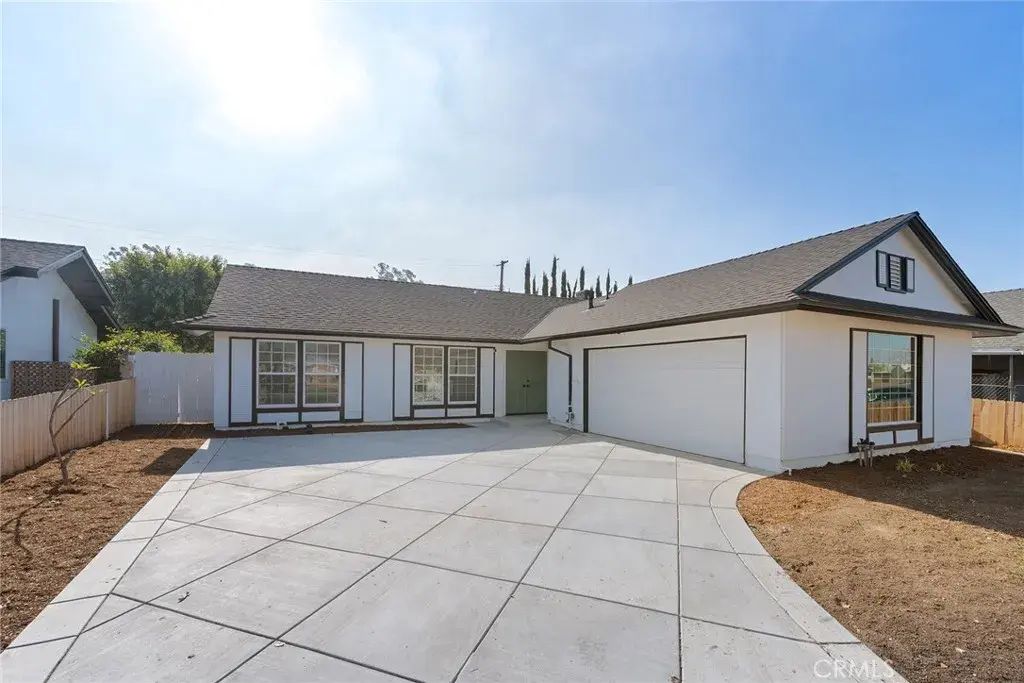 23832 La Rosa, Lake Forest