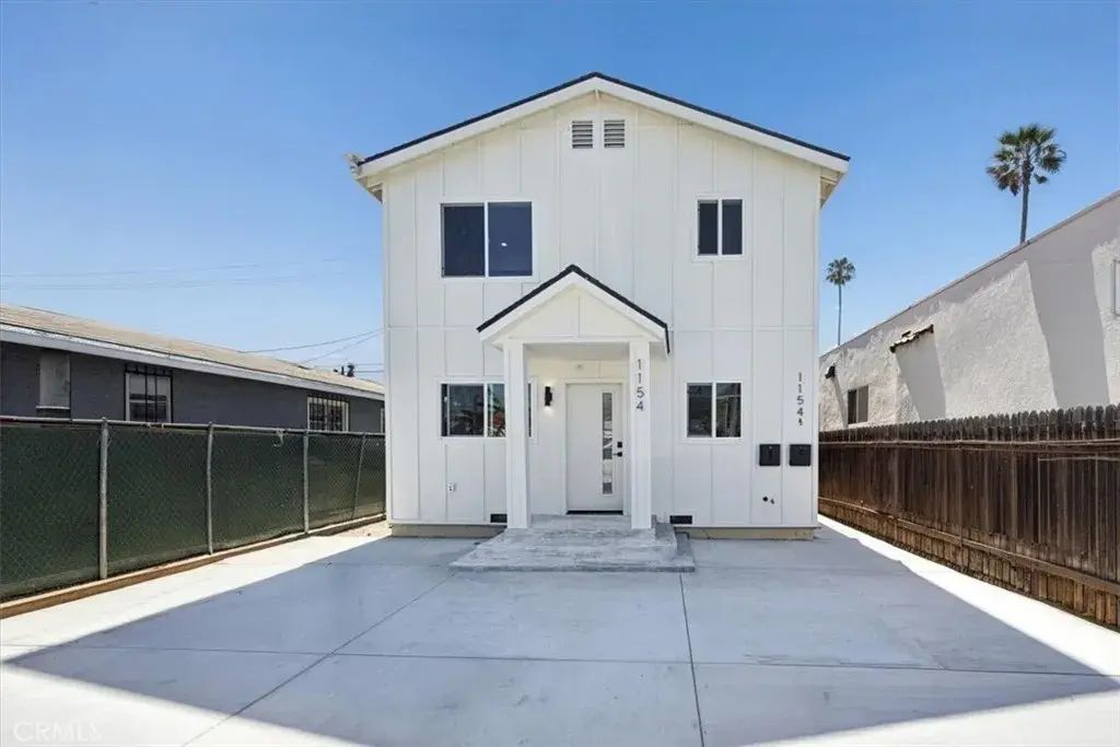 1154 W 67th, Los Angeles