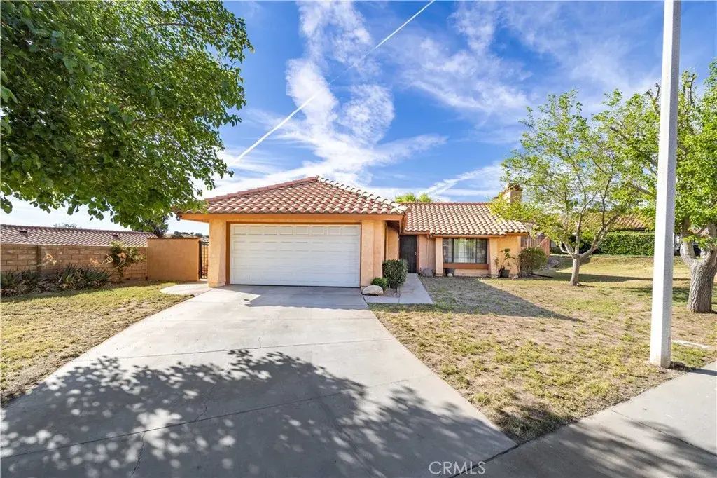502 Hilltop, Palmdale