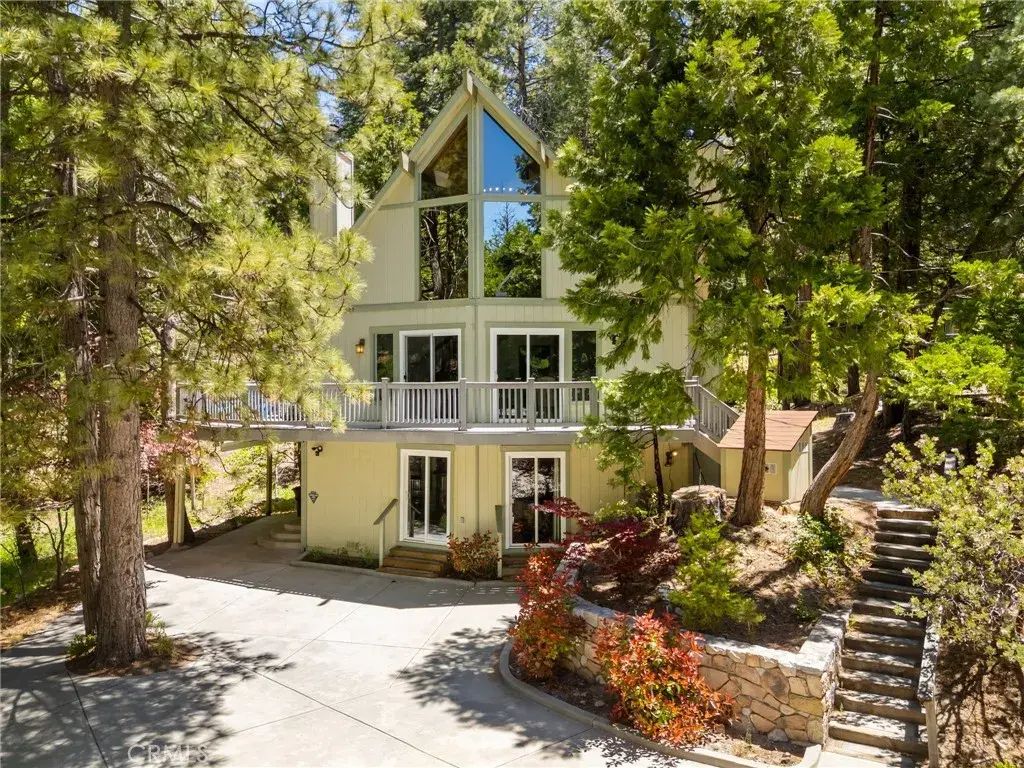635 Grass Valley Drive, Lake Arrowhead