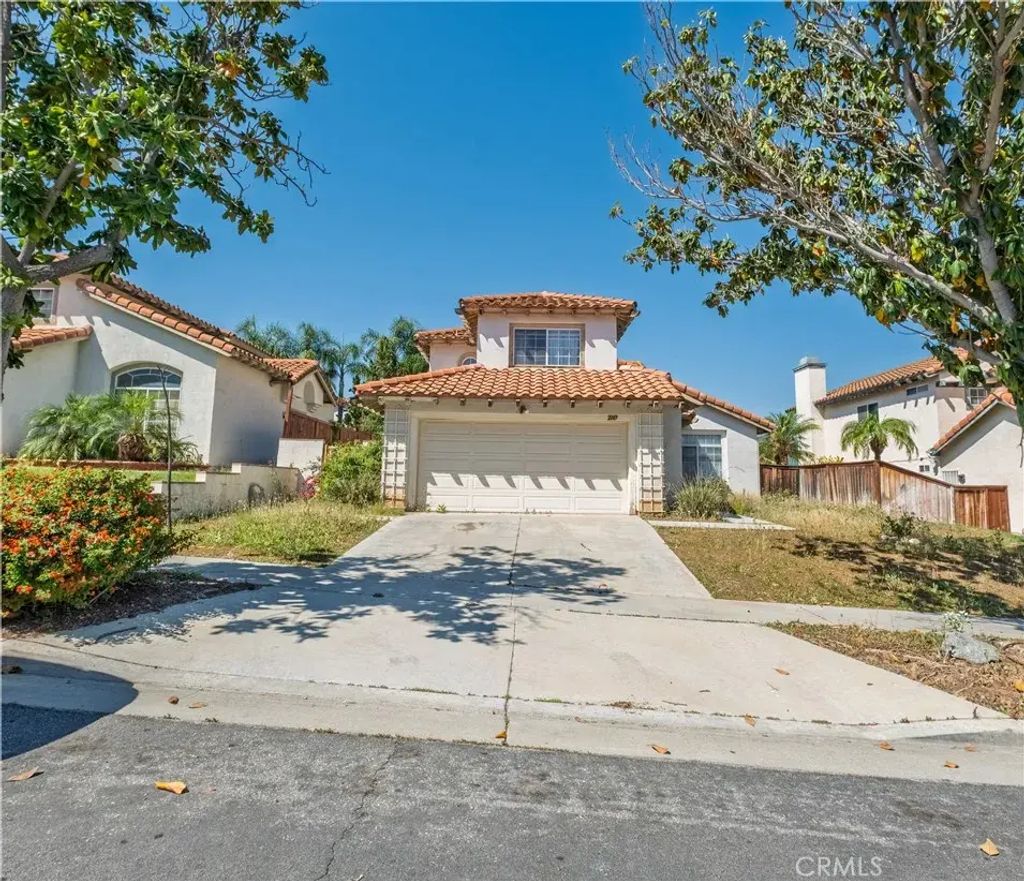 2149 Tehachapi, Corona