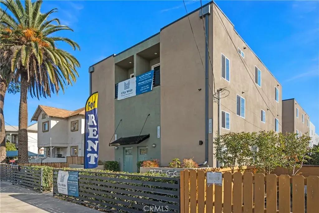 1820 S Orchard Avenue 1/2, Los Angeles