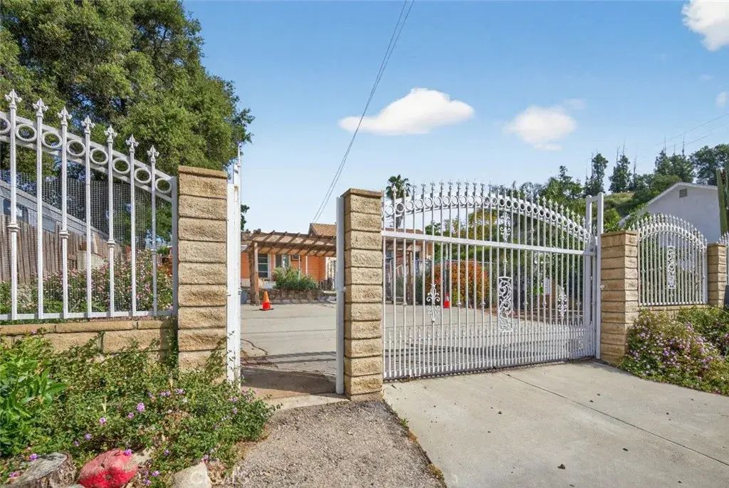 12605 Trail 01, Sylmar