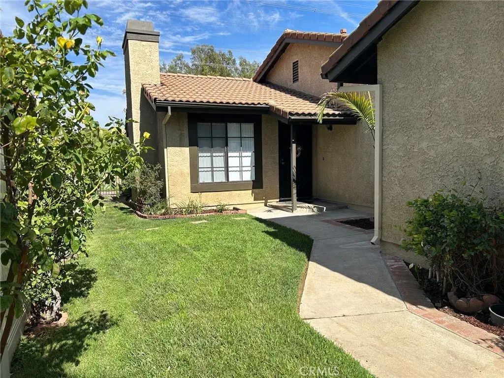 25768 Covala Court, Valencia
