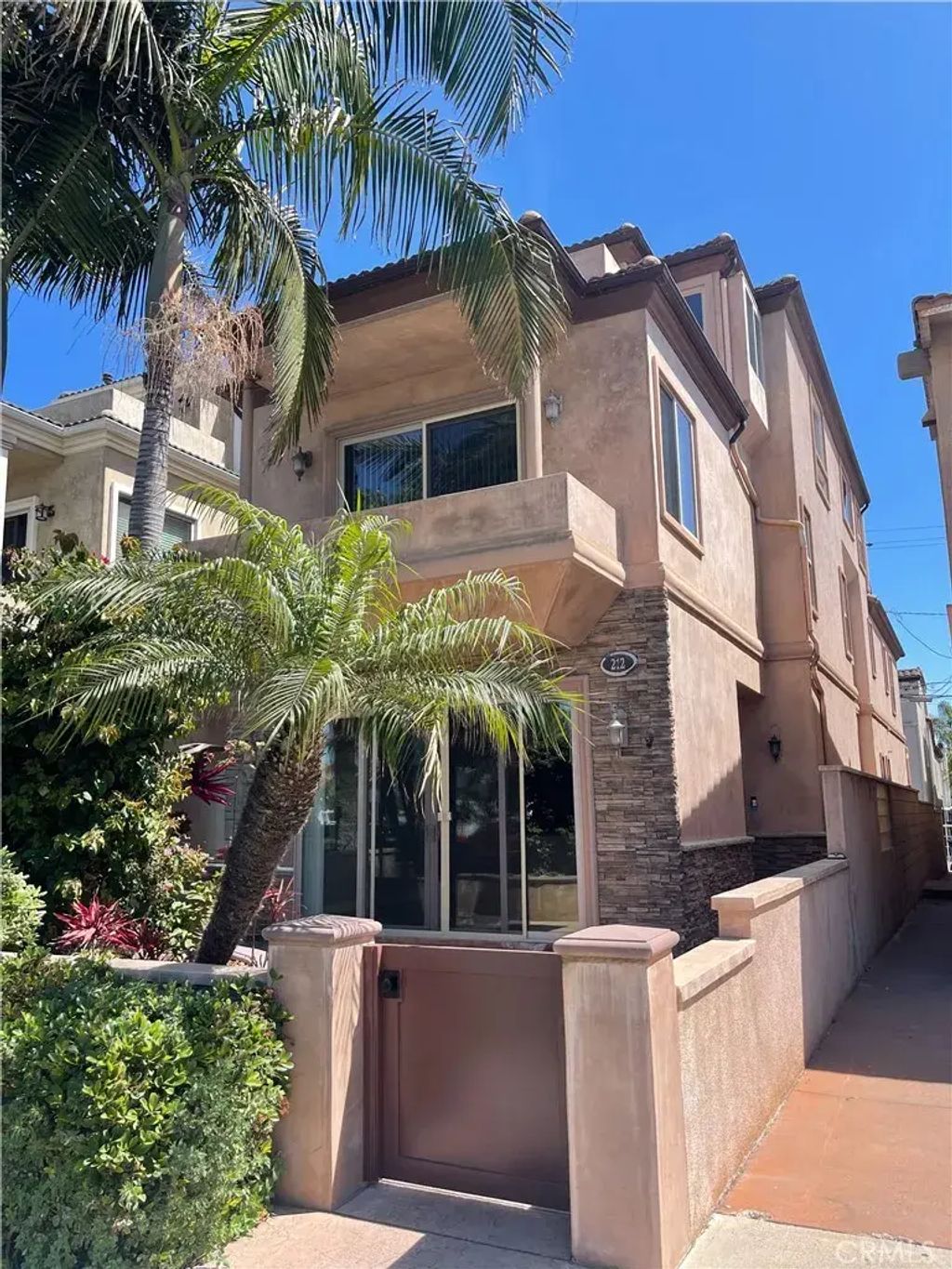212 9th Street, Huntington Beach