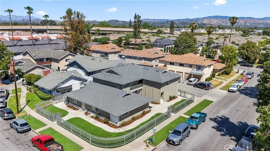15582 Boleyn Circle, Tustin