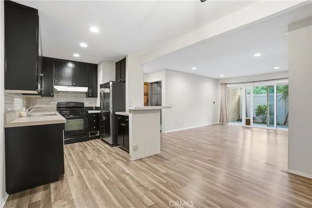 1101 W Macarthur 271, Santa Ana