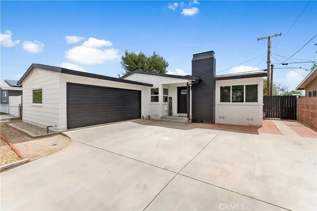 318 W Avenue J10, Lancaster