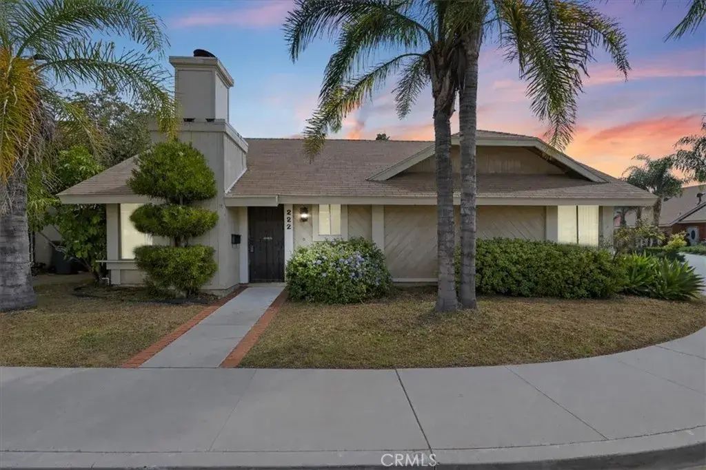 222 Village Square, Fillmore
