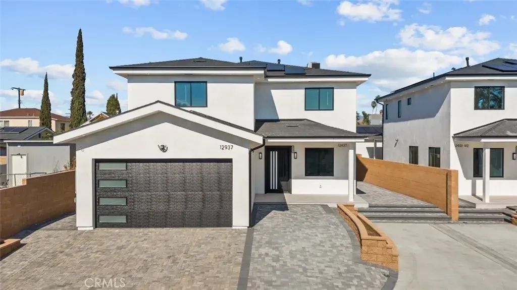 12937 W Kilikia Drive, North Hollywood