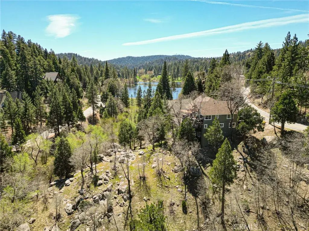813 Brentwood, Lake Arrowhead