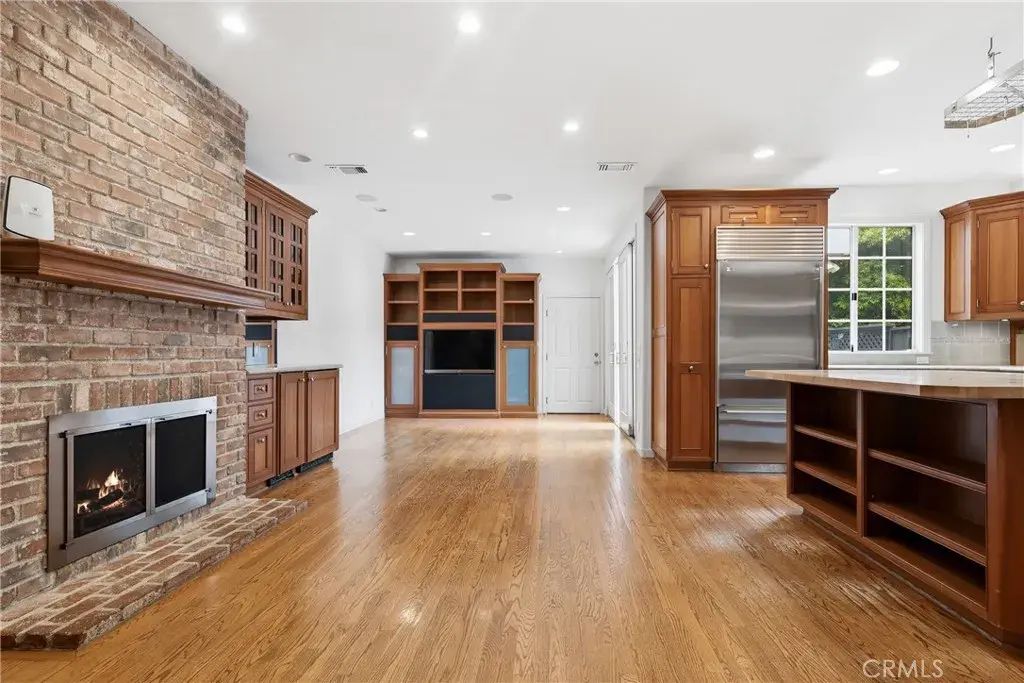 500 3rd, Manhattan Beach