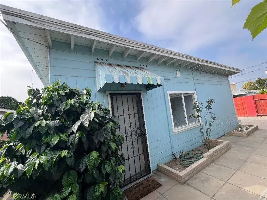 2146 E Poppy 2, Long Beach
