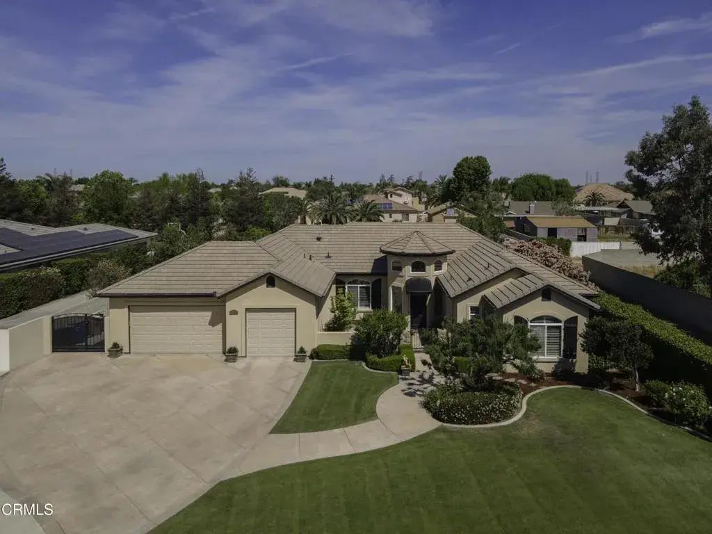 14918 Thunder Valley Road, Bakersfield