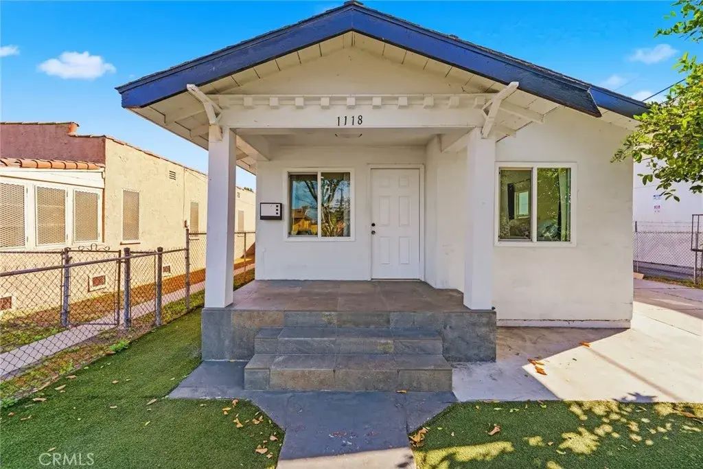1118 E 77th, Los Angeles