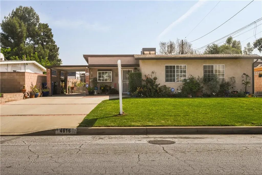 4616 N Roxburgh, Covina